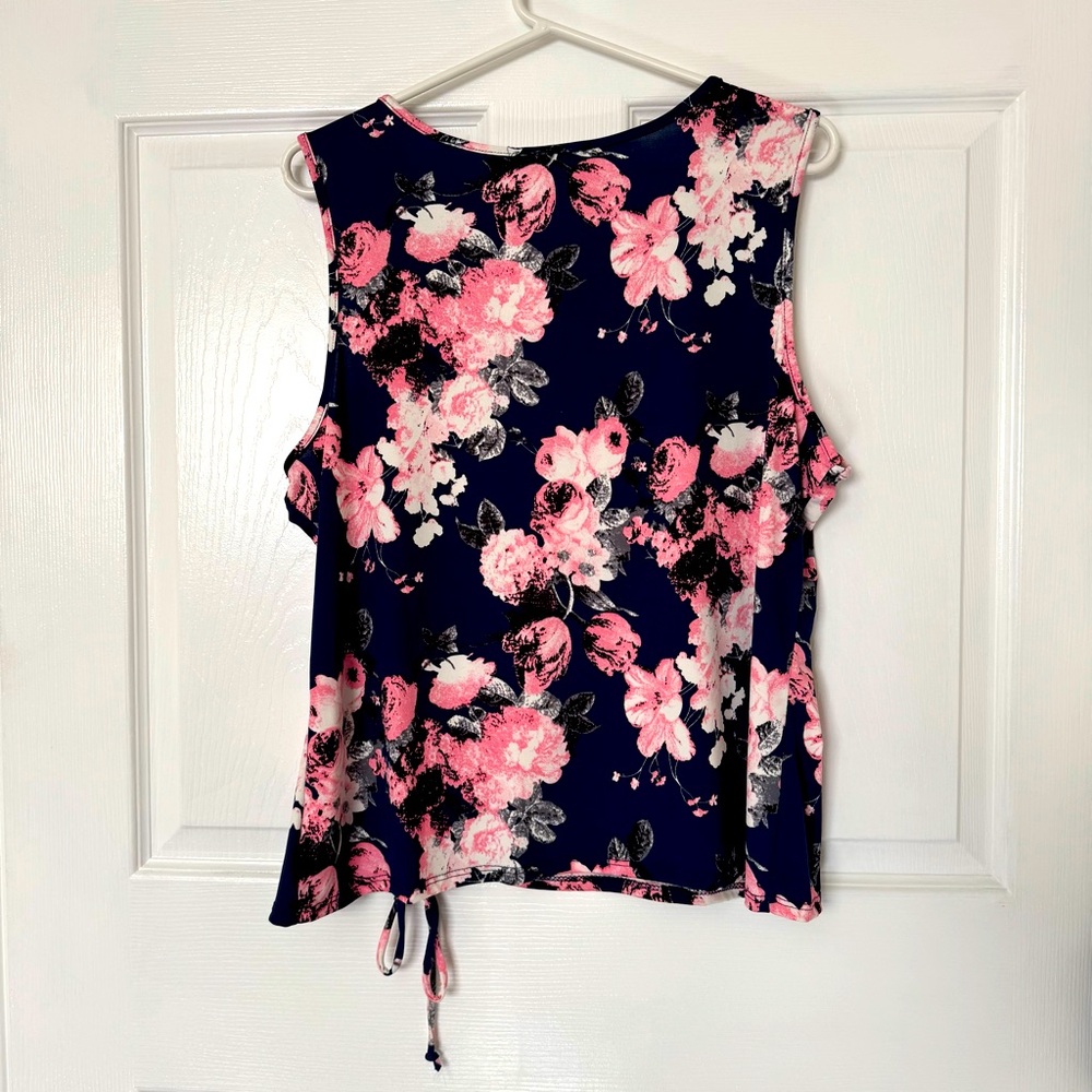 2/$10* Sz XL Erin Blair sleeveless floral top with waist tie detail NWT - Picture 2 of 7